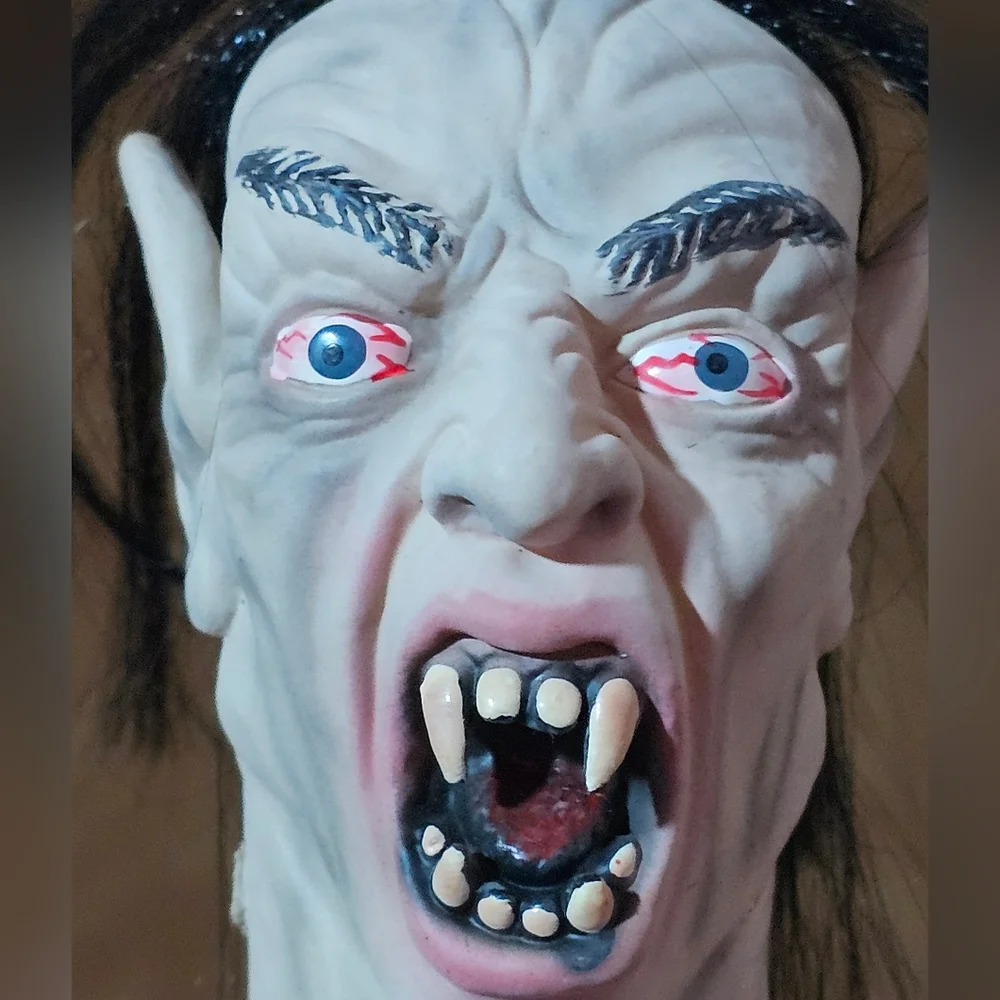 Vtg Nightview Inc Seasons Severed Vampire Hanging Head Latex Shrunken Black Hair